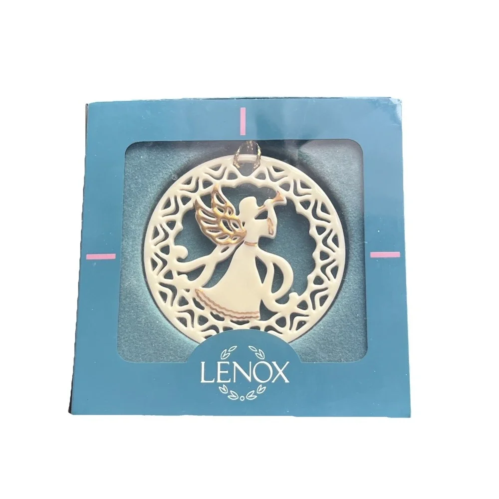 Vintage 1996 Lenox Yuletide Pierced Disc Angel Christmas Ornament Trumpet Gold‎
